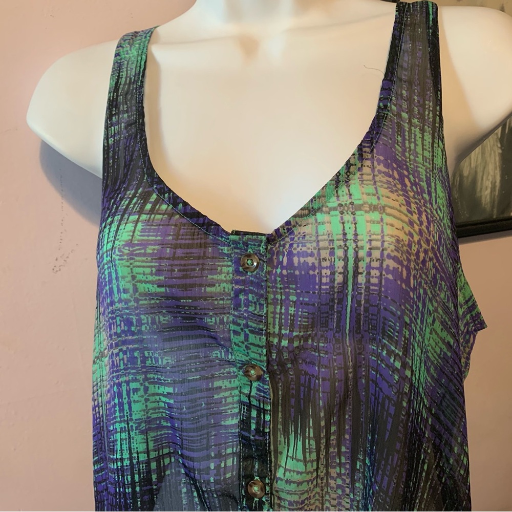 🩷Volcom Tank🩷 - Picture 4 of 9
